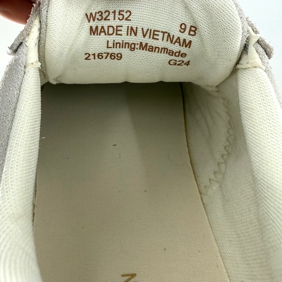 NEW Cole Haan Coaster Sneakers Ivory Dove Suede leather Gold W32152  9 Low Top - Picture 6 of 7